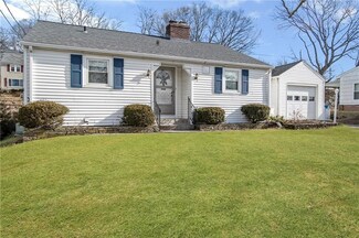 603 Mendon Rd, Cumberland, RI 02864