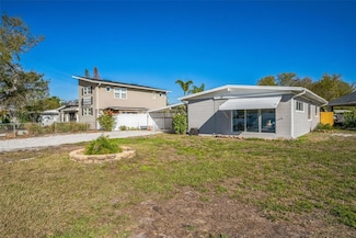 101 Sunlit Cove Dr NE, Saint Petersburg, FL 33702