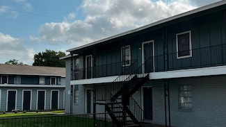 427 Hollyvale Dr Unit 15, Houston, TX 77060
