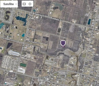 728 21st St, San Leon, TX 77539