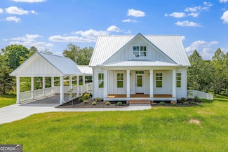 397 Roper Dr, Clarkesville, GA 30523