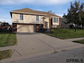 1902 Blue Sage Dr, Papillion, NE 68133