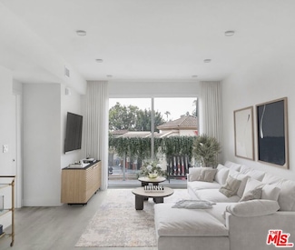 6535 Melrose Ave Unit 308, Los Angeles, CA 90038