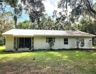10740 NE 224th Place Rd, Fort Mc Coy, FL 32134