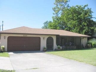 2220 Dover Ave, Fort Myers, FL 33907
