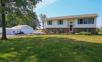 22135 Evans Rd, West Mansfield, OH 43358