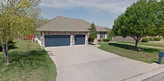 1410 Whispering Oaks Dr, Joplin, MO 64801