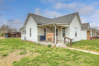 1507 E Furnace St, Joplin, MO 64801