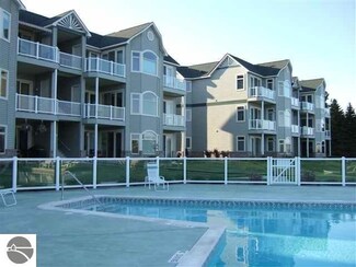 110 Ames St Unit 11, Elk Rapids, MI 49629