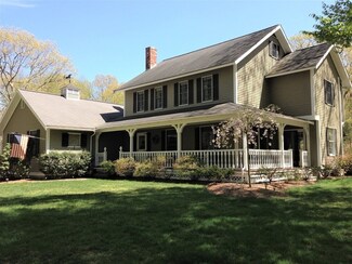 173 Freedom St, Hopedale, MA 01747