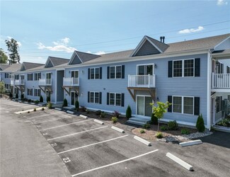 11 Gray Coach Ln Unit 1123, Cranston, RI 02921