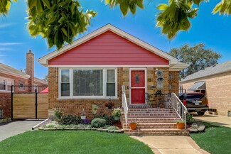 9044 S Sacramento Ave, Evergreen Park, IL 60805