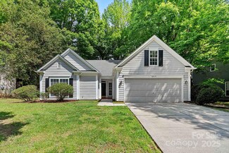 8413 Belstead Brook Ct, Charlotte, NC 28216
