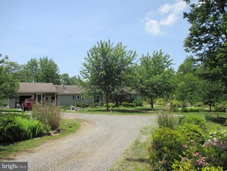 278 Endicott St, Bruceton Mills, WV 26525