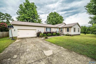 121 Williams Dr, New Hope, AL 35760