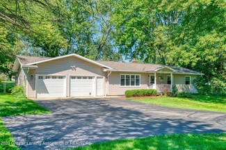 12790 Wood Rd, Bath, MI 48808