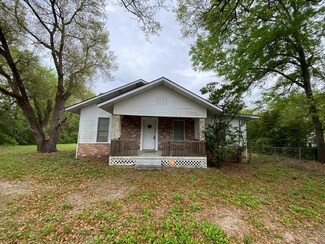 1507 Pershing Ave, Lufkin, TX 75904
