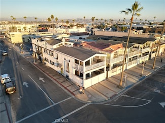 2214 W Oceanfront Unit A, Newport Beach, CA 92663
