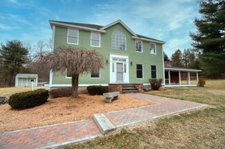 1088 Turnpike Rd, Ashby, MA 01431
