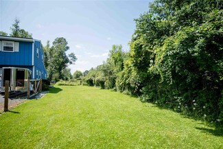 175 Lakeview Dr, Shelburne, VT 05482