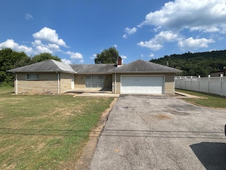 13698 E Ky 8, Quincy, KY 41166