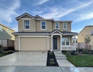 2051 Camden St, Hollister, CA 95023