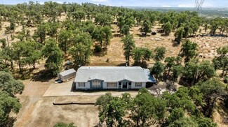 2588 Pinecrest Rd, Oroville, CA 95966