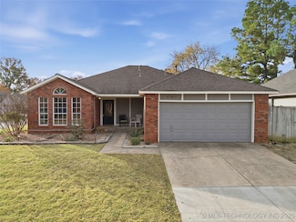 8926 E 86th St, Tulsa, OK 74133