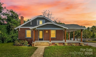 2523 Kool Park Rd NE, Hickory, NC 28601