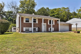 10722 Meath Dr, Saint Louis, MO 63123