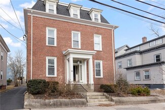 54 Pitman St Unit 2, Providence, RI 02906