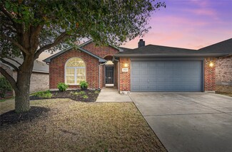 3724 Hazel Dr, Fort Worth, TX 76244