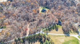 8823 Sherbow Rd, Kernersville, NC 27284