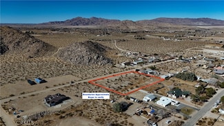 728 Red Butte Rd, Lucerne Valley, CA 92356