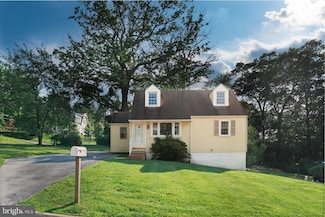 12 Longview Rd, Malvern, PA 19355