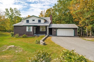 42 Frisbee St, East Chatham, NY 12060