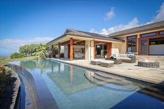 81-580 Kaiue St, Kealakekua, HI 96750
