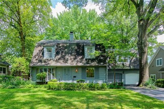 5401 Neosho Ln, Fairway, KS 66205