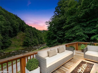 12982 Us Hwy 19w None, Burnsville, NC 28714