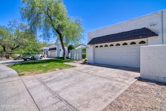 7146 E Sabino Vista Cir, Tucson, AZ 85750