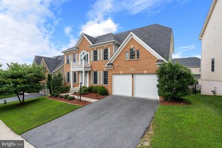 13221 Moonlight Trail Dr, Aspen Hill, MD 20906