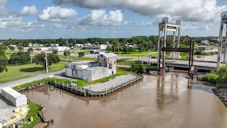 218 N Richard St, Delcambre, LA 70528