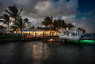 844 E East Dr, Boynton Beach, FL 33435