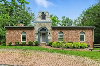 127 Fairfax Rd, Pittsburgh, PA 15221