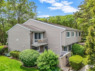 228 Springmeadow Dr Unit N, Holbrook, NY 11741