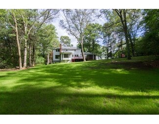 35 Stoneybrook Rd, Sherborn, MA 01770