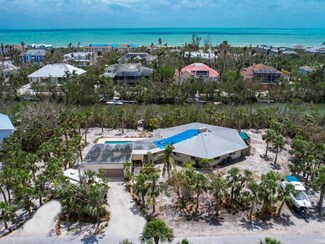 1011 S Yachtsman Dr, Sanibel, FL 33957