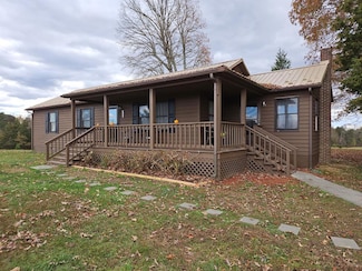 1071 Salem Rd, Dillwyn, VA 23936