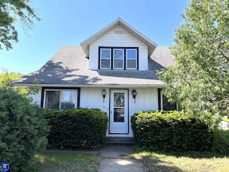 130 W Glenn St, Prairie Du Chien, WI 53821