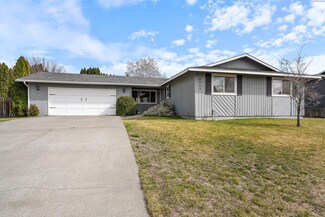 4505 Peyote Dr, Pasco, WA 99301